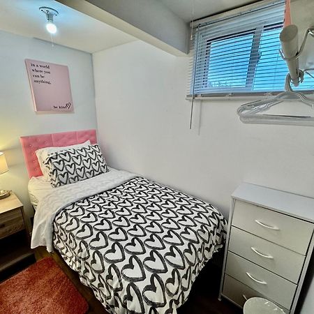 Tiny Private Room On The 1St Floor With Shared Bathroom Near Seatac Airport And Downtown Seattle Eksteriør billede