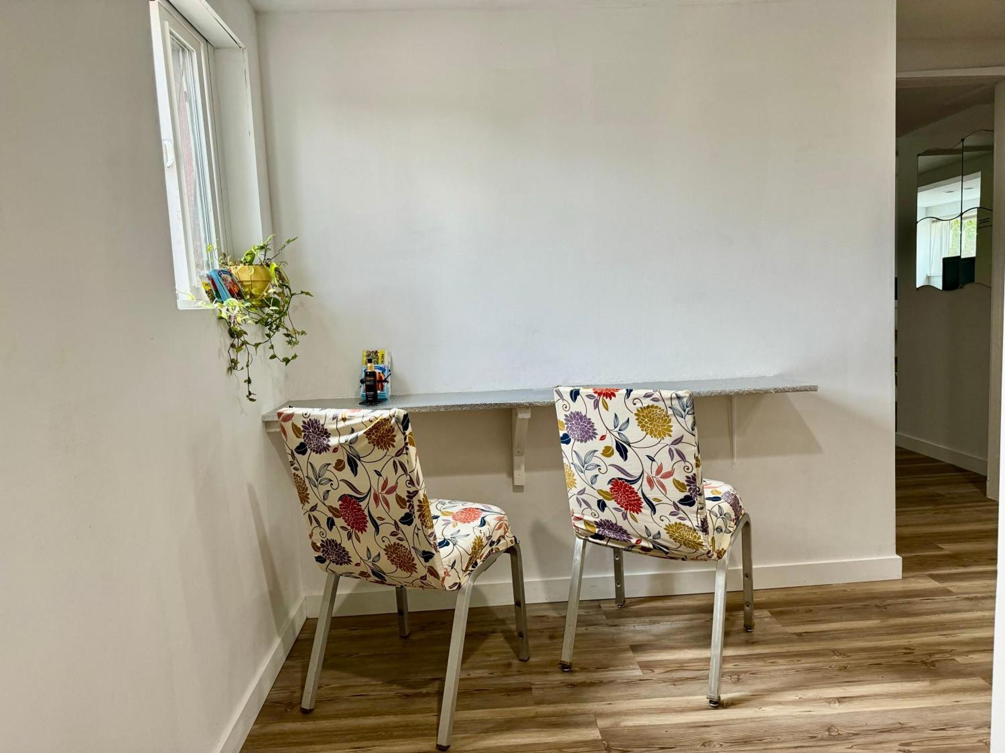 Tiny Private Room On The 1St Floor With Shared Bathroom Near Seatac Airport And Downtown Seattle Eksteriør billede