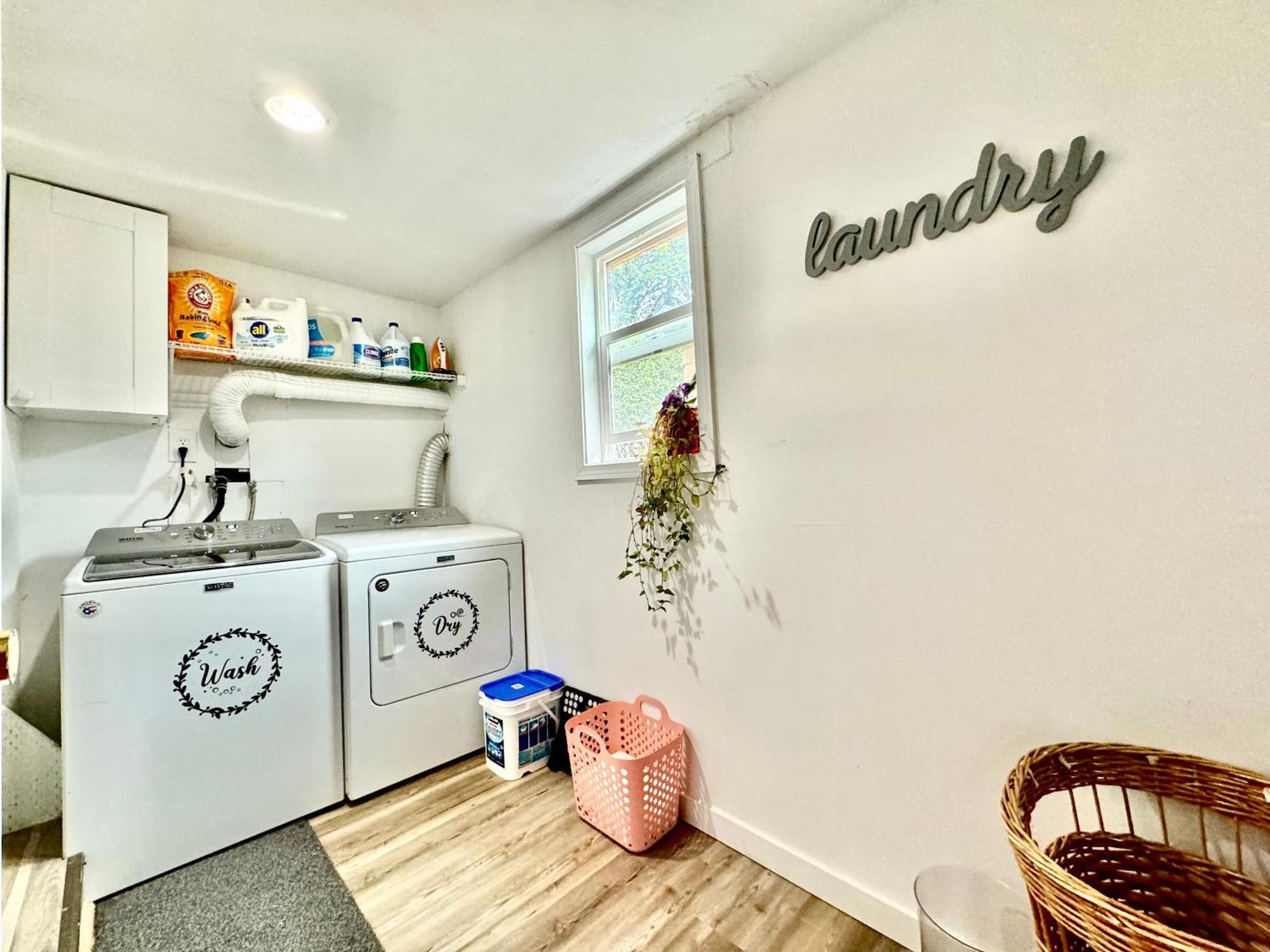 Tiny Private Room On The 1St Floor With Shared Bathroom Near Seatac Airport And Downtown Seattle Eksteriør billede