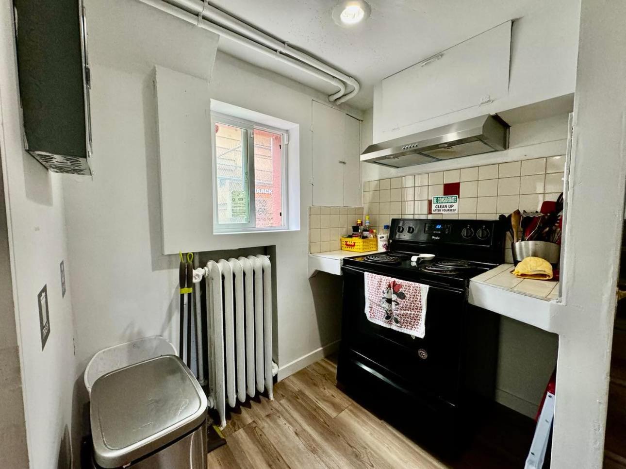 Tiny Private Room On The 1St Floor With Shared Bathroom Near Seatac Airport And Downtown Seattle Eksteriør billede
