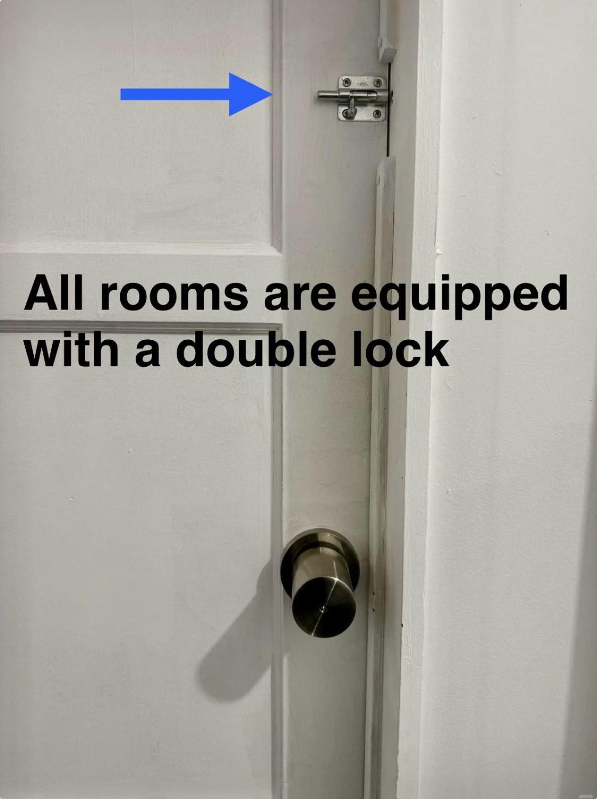 Tiny Private Room On The 1St Floor With Shared Bathroom Near Seatac Airport And Downtown Seattle Eksteriør billede